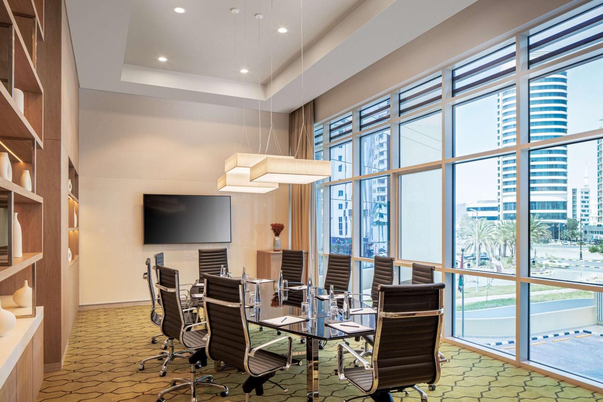 Doubletree By Hilton Fujairah City 외부 사진 Meeting room