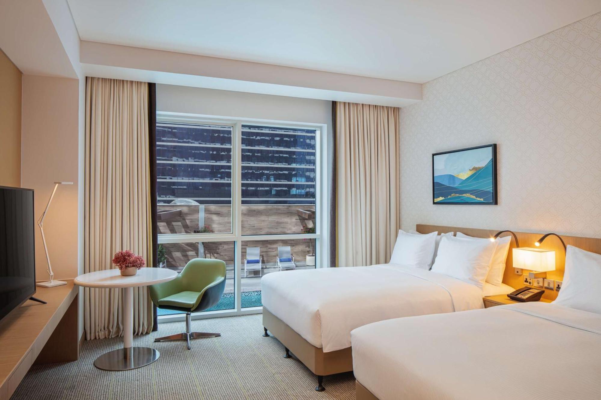 Doubletree By Hilton Fujairah City 외부 사진 A room at the hotel