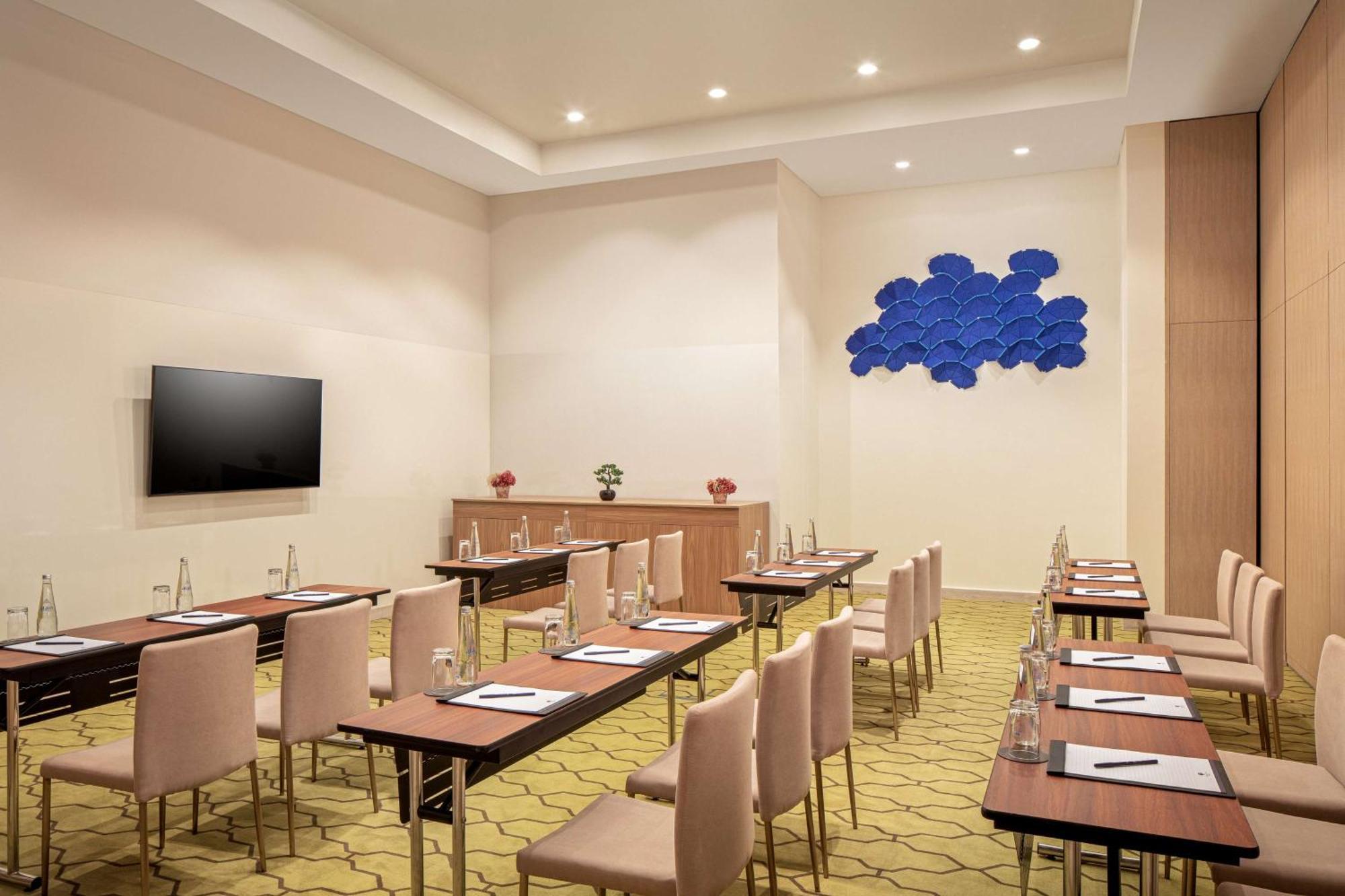 Doubletree By Hilton Fujairah City 외부 사진 Meeting room