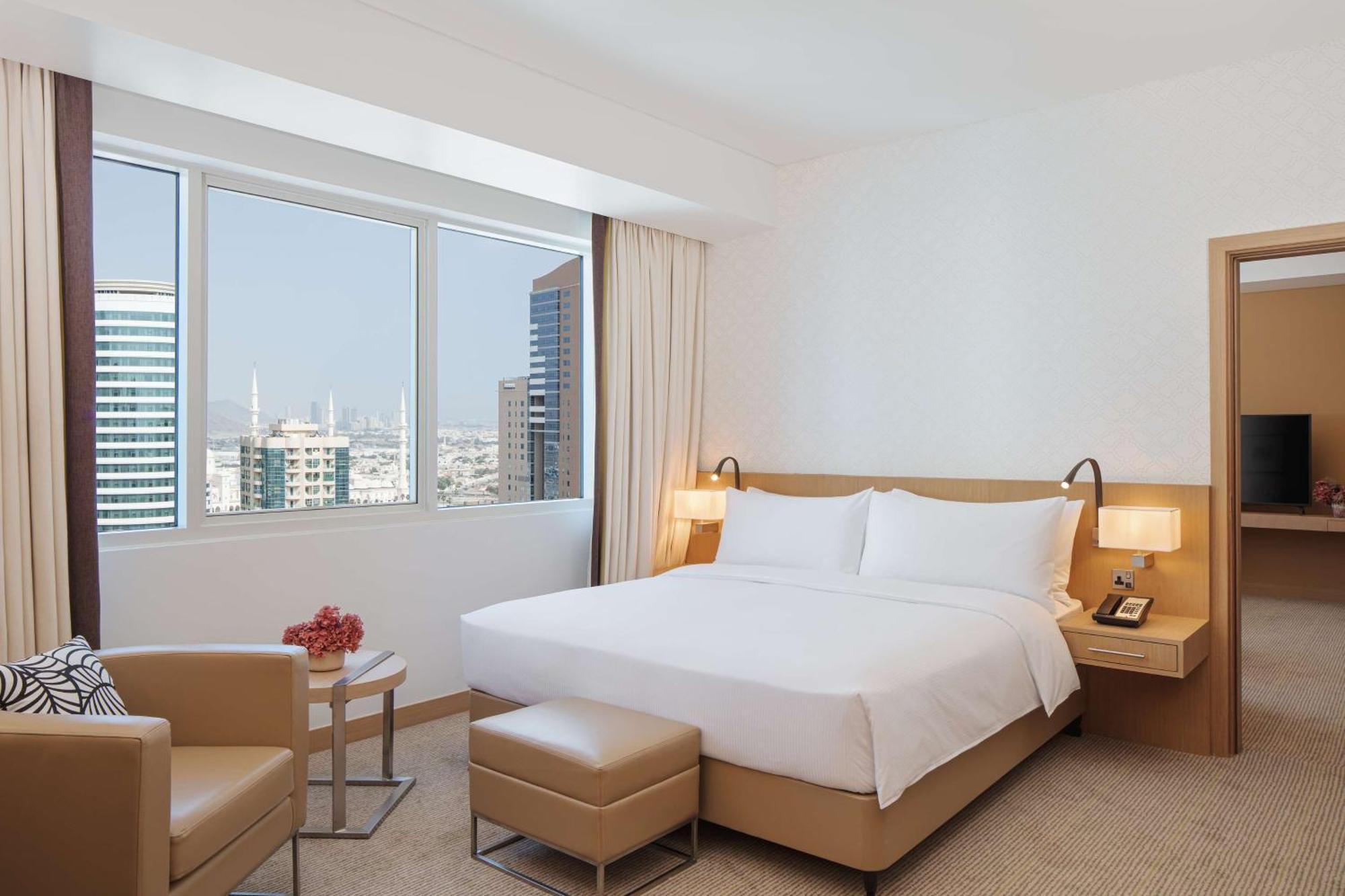 Doubletree By Hilton Fujairah City 외부 사진